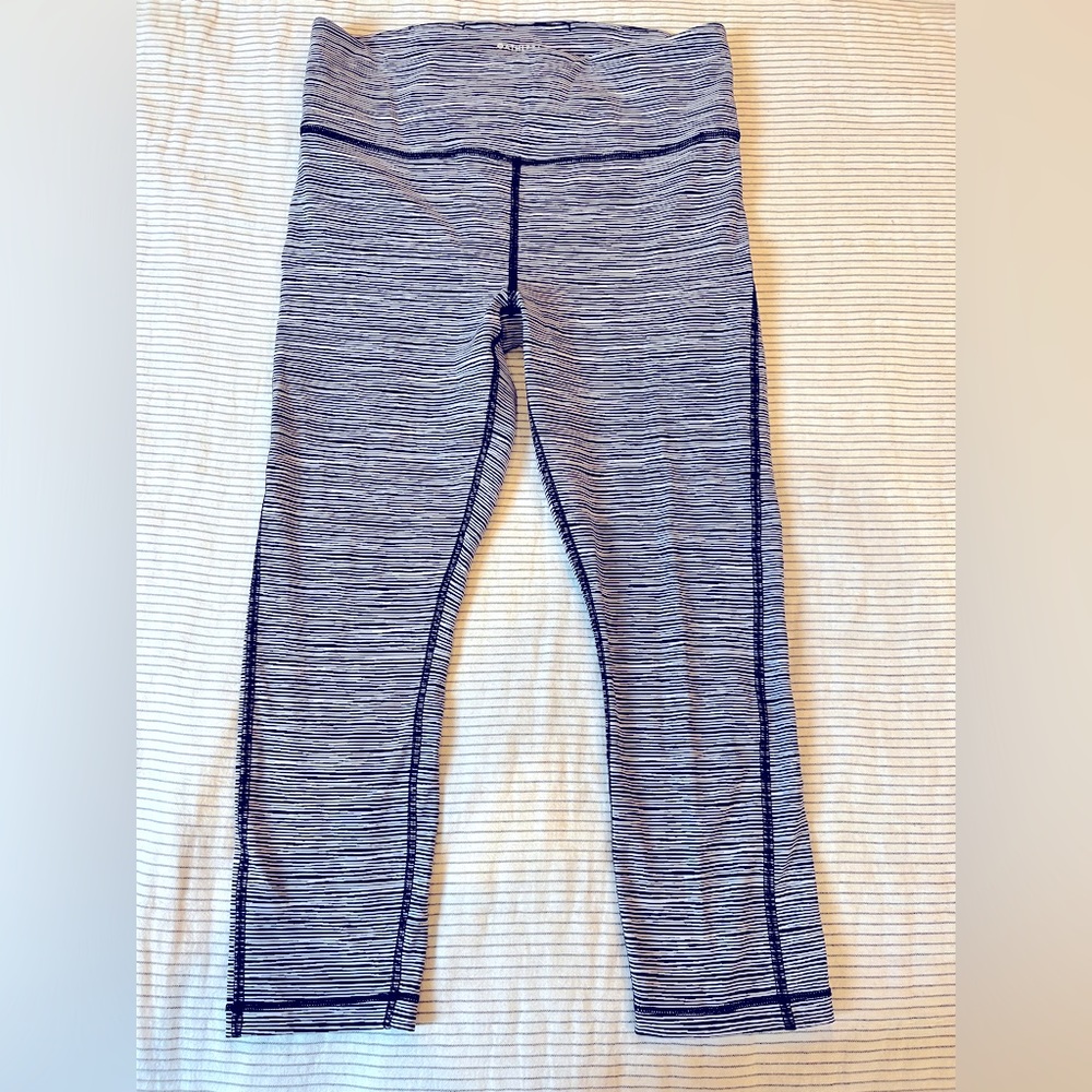 Athleta ultimate capri leggings